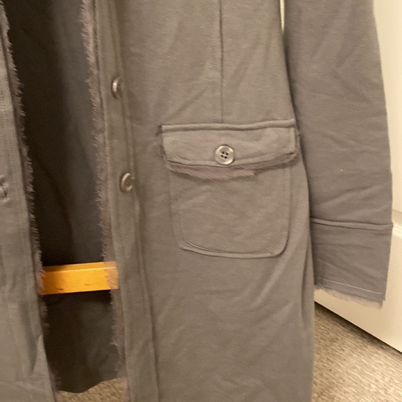 Linq - designed in LA - over the bottom shirt/ sweater - Picture 8 of 13